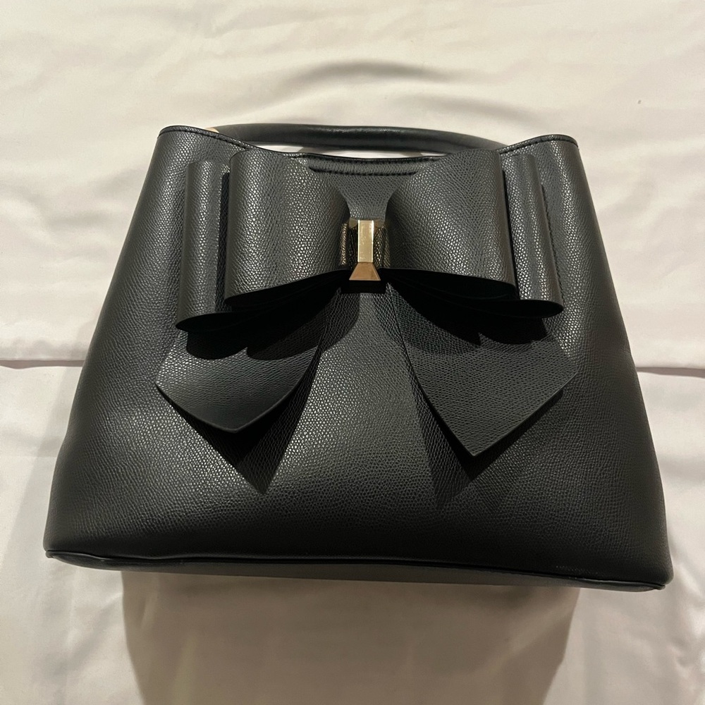 Elegant Black Bow Handbag